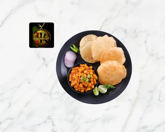 Poori with Chole Curry